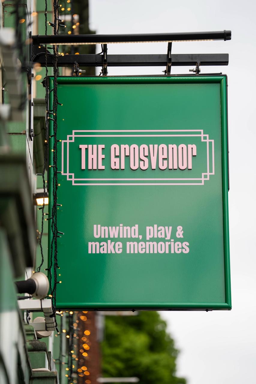 The grosvenor logo